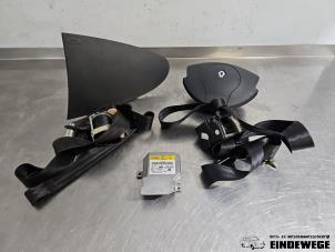 Gebruikte Airbag Set + Module Renault Twingo II (CN) 1.5 dCi 70 Prijs € 262,50 Margeregeling aangeboden door Auto- en demontagebedrijf Eindewege