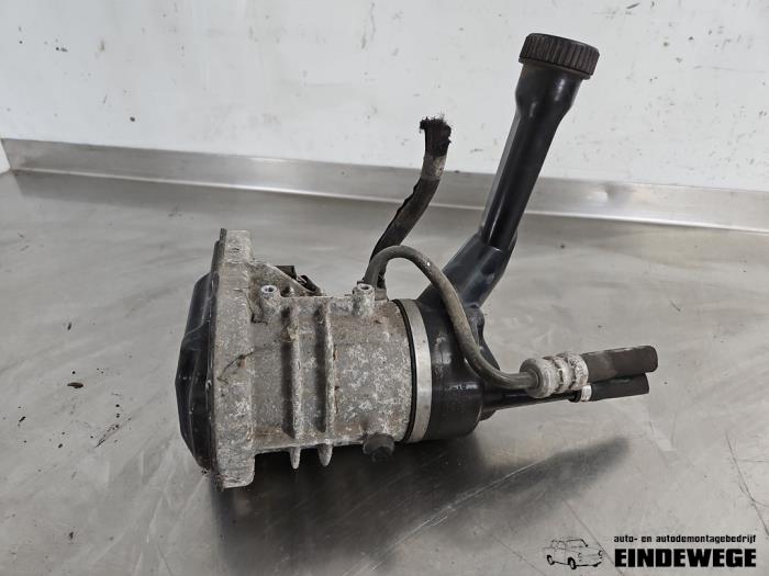 Gebruikte Servopomp Citroen C4 Picasso (UD/UE/UF) 1.6 HDi 16V 110 Prijs € 105,00 Margeregeling aangeboden door Auto- en demontagebedrijf Eindewege