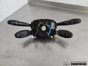 Gebruikte Combischakelaar Stuurkolom Peugeot 207/207+ (WA/WC/WM) 1.4 16V VTi Prijs € 35,00 Margeregeling aangeboden door Auto- en demontagebedrijf Eindewege