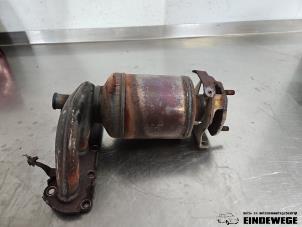 Gebruikte Uitlaatspruitstuk + katalysator Volkswagen Polo IV (9N1/2/3) 1.2 12V Prijs € 150,00 Margeregeling aangeboden door Auto- en demontagebedrijf Eindewege