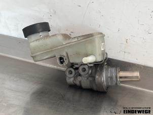 Gebruikte Hoofdremcilinder Toyota Yaris (P1) 1.0 16V VVT-i Prijs € 35,00 Margeregeling aangeboden door Auto- en demontagebedrijf Eindewege