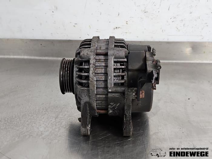 Dynamo van een Hyundai Lantra/Elantra II Wagon 2.0i GLS 16V 2000