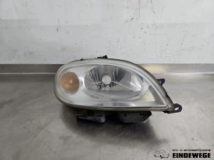 Gebruikte Koplamp rechts Citroen Saxo 1.1i X,SX Prijs € 25,00 Margeregeling aangeboden door Auto- en demontagebedrijf Eindewege