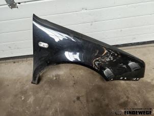 Gebruikte Scherm rechts-voor Volkswagen Golf IV (1J1) 2.0 Prijs € 52,50 Margeregeling aangeboden door Auto- en demontagebedrijf Eindewege
