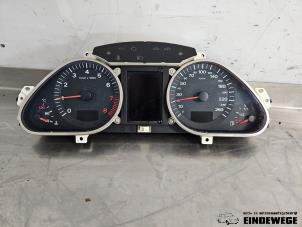 Gebruikte Instrumentenpaneel Audi A6 (C6) 2.4 V6 24V Prijs € 105,00 Margeregeling aangeboden door Auto- en demontagebedrijf Eindewege