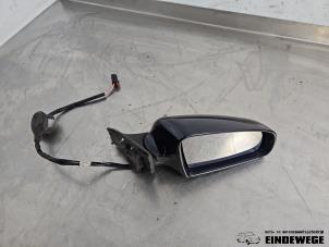 Gebruikte Buitenspiegel rechts Audi A6 (C6) 2.4 V6 24V Prijs € 35,00 Margeregeling aangeboden door Auto- en demontagebedrijf Eindewege