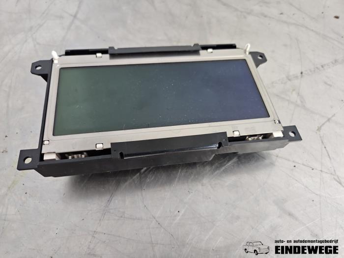 Gebruikte Display Interieur Audi A6 (C6) 2.4 V6 24V Prijs € 65,00 Margeregeling aangeboden door Auto- en demontagebedrijf Eindewege