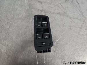 Gebruikte Combischakelaar ramen Volkswagen Golf VII (AUA) 1.4 TSI 16V Prijs € 25,00 Margeregeling aangeboden door Auto- en demontagebedrijf Eindewege