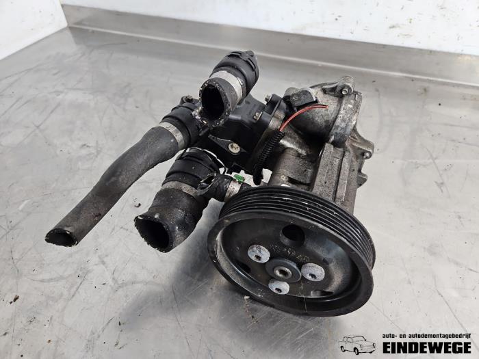 Gebruikte Servopomp BMW 3 serie Touring (E46/3) 316i 16V Prijs € 52,50 Margeregeling aangeboden door Auto- en demontagebedrijf Eindewege