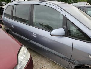 Gebruikte Portier 4Deurs rechts-voor Opel Zafira (F75) 2.0 DI 16V Prijs € 80,00 Margeregeling aangeboden door Auto- en demontagebedrijf Eindewege