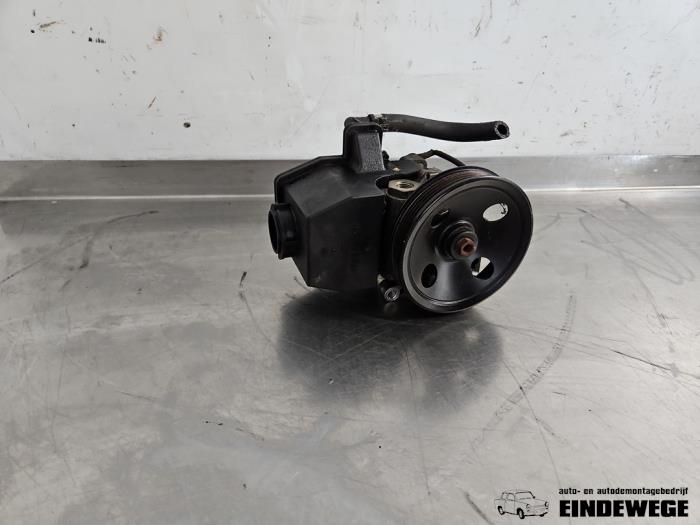 Gebruikte Servopomp Mercedes SLK (R170) 2.0 200 16V Prijs € 52,50 Margeregeling aangeboden door Auto- en demontagebedrijf Eindewege