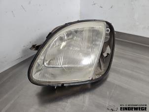 Gebruikte Rechter Koplamp Mercedes SLK (R170) 2.0 200 16V Prijs € 63,50 Margeregeling aangeboden door Auto- en demontagebedrijf Eindewege