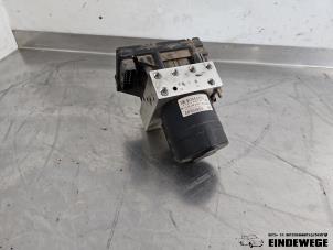 Gebruikte ABS Pomp Mercedes SLK (R170) 2.0 200 16V Prijs € 105,00 Margeregeling aangeboden door Auto- en demontagebedrijf Eindewege