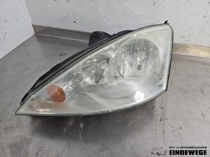 Gebruikte Linker Koplamp Ford Focus 1 Wagon 1.6 16V Prijs € 25,00 Margeregeling aangeboden door Auto- en demontagebedrijf Eindewege