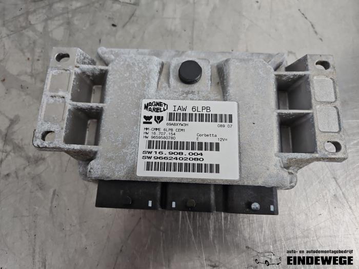 Gebruikte Computer Motormanagement Citroen C4 Picasso (UD/UE/UF) 1.8 16V Prijs € 88,50 Margeregeling aangeboden door Auto- en demontagebedrijf Eindewege