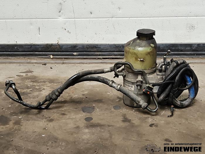 Stuurbekrachtiging Pomp van een Opel Meriva 1.3 CDTI 16V 2012