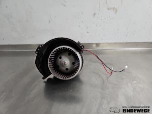 Gebruikte Kachel Ventilatiemotor Opel Astra H SW (L35) 1.6 16V Twinport Prijs € 30,00 Margeregeling aangeboden door Auto- en demontagebedrijf Eindewege