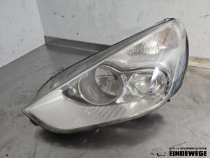 Gebruikte Rechter Koplamp Ford S-Max (GBW) 1.8 TDCi 16V Prijs € 52,50 Margeregeling aangeboden door Auto- en demontagebedrijf Eindewege