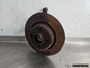 Gebruikte Fusee rechts-voor Dacia Sandero I (BS) 1.2 16V Prijs € 35,00 Margeregeling aangeboden door Auto- en demontagebedrijf Eindewege