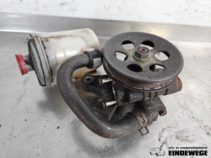 Gebruikte Servopomp Honda Civic (EJ/EK) 1.4i 16V Prijs € 45,00 Margeregeling aangeboden door Auto- en demontagebedrijf Eindewege