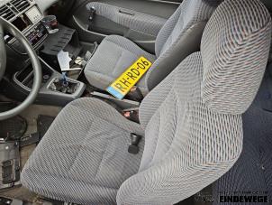 Gebruikte Voorstoel rechts Honda Civic (EJ/EK) 1.4i 16V Prijs op aanvraag aangeboden door Auto- en demontagebedrijf Eindewege