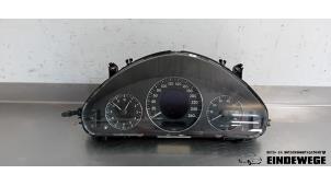 Gebruikte Cockpit Mercedes E (W211) 2.6 E-240 V6 18V Prijs € 188,50 Margeregeling aangeboden door Auto- en demontagebedrijf Eindewege
