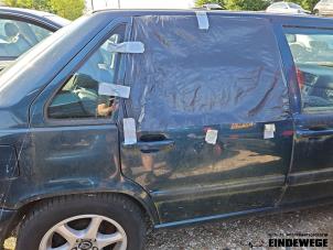 Gebruikte Portier 4Deurs rechts-achter Volvo S70 2.5 10V Prijs € 75,00 Margeregeling aangeboden door Auto- en demontagebedrijf Eindewege