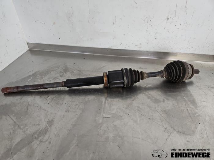Gebruikte Steekas rechts-voor Volvo V70 (SW) 2.5 T 20V AWD Prijs € 52,50 Margeregeling aangeboden door Auto- en demontagebedrijf Eindewege