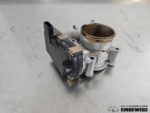 Gebruikte Gasklephuis Renault Captur II (RJB) 1.6 E-Tech 160 Prijs € 52,50 Margeregeling aangeboden door Auto- en demontagebedrijf Eindewege