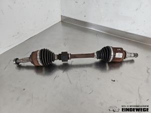 Gebruikte Cardanas links-voor (VWA) Renault Captur II (RJB) 1.6 E-Tech 160 Prijs € 315,00 Margeregeling aangeboden door Auto- en demontagebedrijf Eindewege