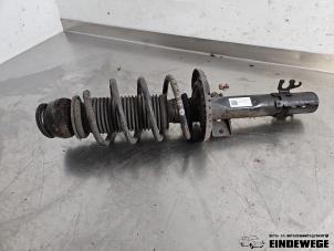 Gebruikte Voorpoot links Skoda Fabia III Combi (NJ5) 1.2 TSI 16V Greentech Prijs € 40,00 Margeregeling aangeboden door Auto- en demontagebedrijf Eindewege