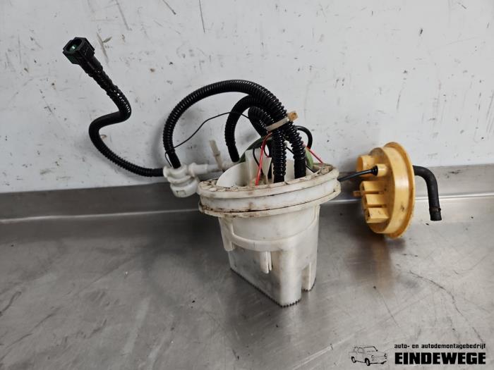 Gebruikte Tank element Pomp Landrover Range Rover Sport (LS) 2.7 TDV6 24V Prijs € 105,00 Margeregeling aangeboden door Auto- en demontagebedrijf Eindewege