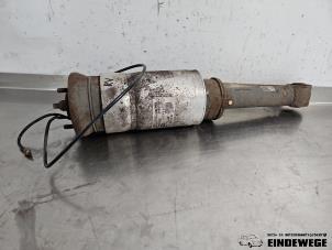 Gebruikte Mac Phersonpoot rechts-voor Landrover Range Rover Sport (LS) 2.7 TDV6 24V Prijs € 105,00 Margeregeling aangeboden door Auto- en demontagebedrijf Eindewege