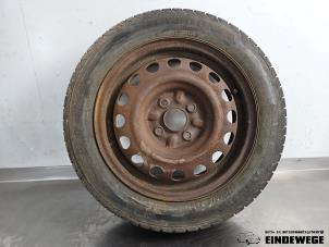 Gebruikte Velg + Band Toyota Aygo (B10) 1.0 12V VVT-i Prijs op aanvraag aangeboden door Auto- en demontagebedrijf Eindewege