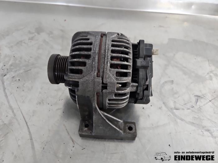 Gebruikte Dynamo Volvo S60 I (RS/HV) 2.4 20V 140 Prijs € 40,00 Margeregeling aangeboden door Auto- en demontagebedrijf Eindewege