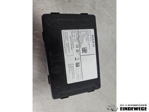 Gebruikte Telefoon Module Renault Kadjar (RFEH) 1.5 dCi DPF Prijs € 52,50 Margeregeling aangeboden door Auto- en demontagebedrijf Eindewege