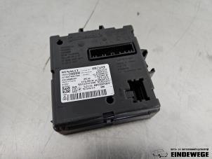 Gebruikte Module (diversen) Renault Captur II (RJB) 1.6 E-Tech 160 Prijs € 105,00 Margeregeling aangeboden door Auto- en demontagebedrijf Eindewege