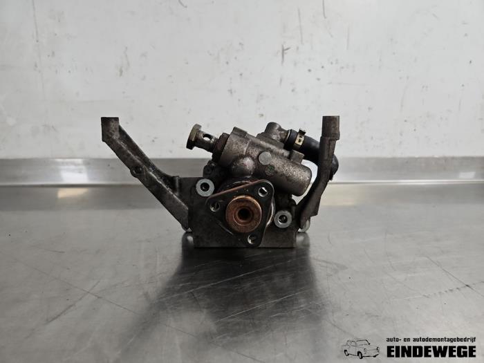 Gebruikte Pomp Servo Audi A6 (C5) 2.4 V6 30V Prijs € 40,00 Margeregeling aangeboden door Auto- en demontagebedrijf Eindewege