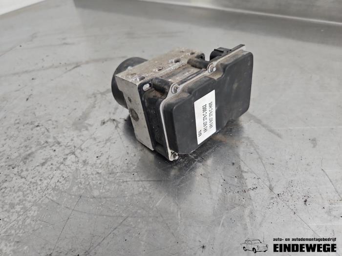 Gebruikte ABS Pomp Skoda Fabia II (5J) 1.2i Prijs € 52,50 Margeregeling aangeboden door Auto- en demontagebedrijf Eindewege