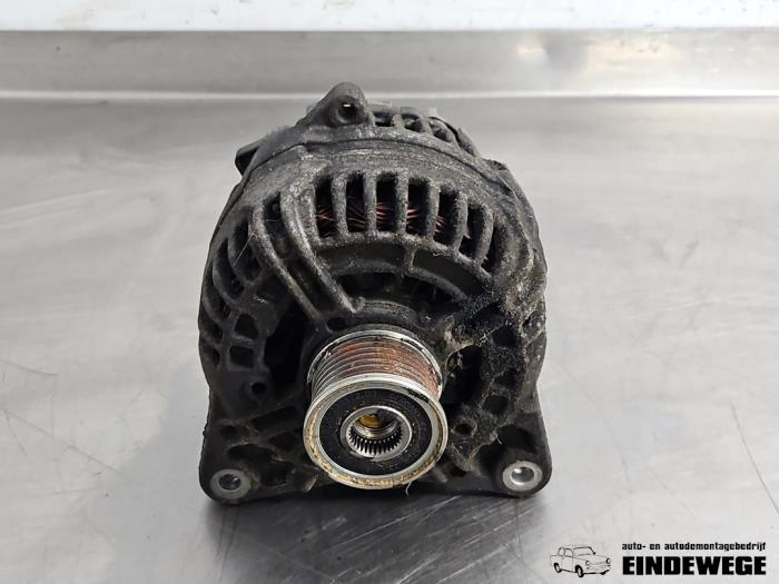 Gebruikte Dynamo Renault Master II (JD) 2.5 dCi 120 FAP Prijs € 35,00 Margeregeling aangeboden door Auto- en demontagebedrijf Eindewege