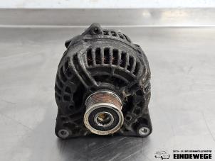 Gebruikte Alternator Renault Master II (JD) 2.5 dCi 120 FAP Prijs € 35,00 Margeregeling aangeboden door Auto- en demontagebedrijf Eindewege
