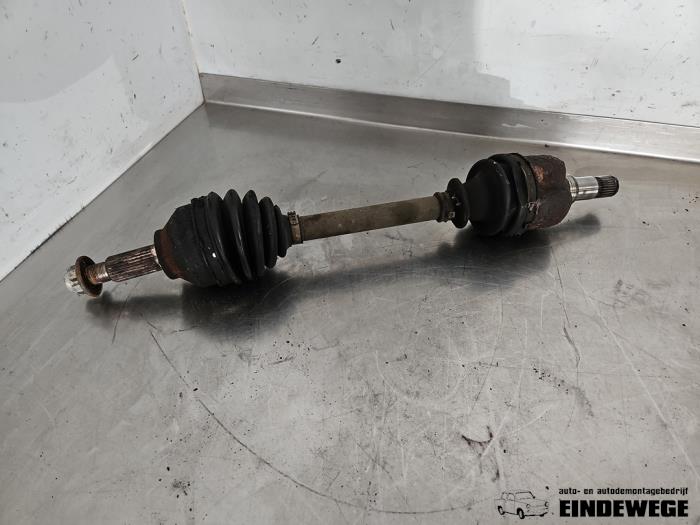 Gebruikte Steekas links-voor Ford Mondeo III Wagon 3.0 V6 24V ST220 Prijs € 40,00 Margeregeling aangeboden door Auto- en demontagebedrijf Eindewege