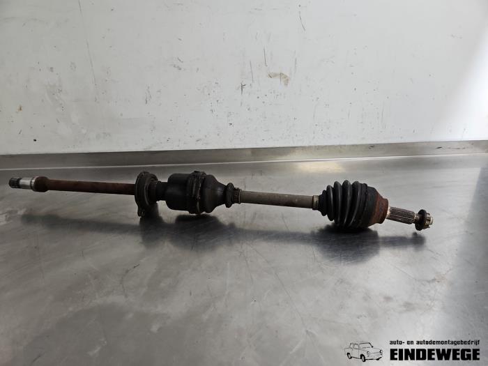 Gebruikte Steekas rechts-voor Ford Mondeo III Wagon 3.0 V6 24V ST220 Prijs € 40,00 Margeregeling aangeboden door Auto- en demontagebedrijf Eindewege