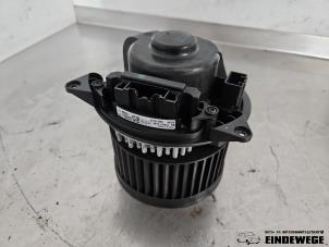 Gebruikte Kachel Ventilatiemotor Ford Mondeo III Wagon 3.0 V6 24V ST220 Prijs € 30,00 Margeregeling aangeboden door Auto- en demontagebedrijf Eindewege