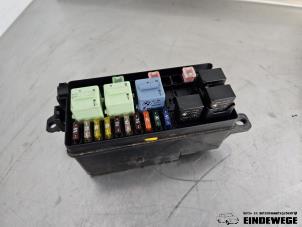 Gebruikte Zekeringkast Mini Countryman (R60) 1.6 16V Cooper Prijs € 25,00 Margeregeling aangeboden door Auto- en demontagebedrijf Eindewege