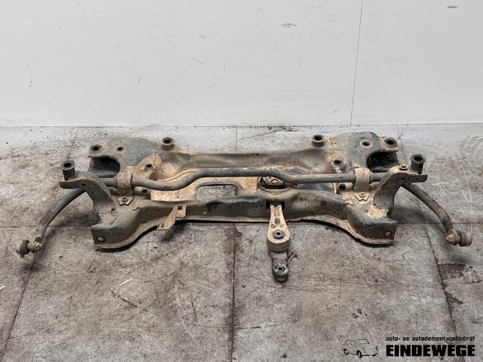 Gebruikte Subframe Volkswagen Caddy III (2KA,2KH,2CA,2CH) 2.0 TDI 16V Prijs € 78,50 Margeregeling aangeboden door Auto- en demontagebedrijf Eindewege