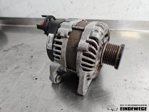 Gebruikte Dynamo Dacia Duster (SR) 1.6 16V Prijs € 52,50 Margeregeling aangeboden door Auto- en demontagebedrijf Eindewege