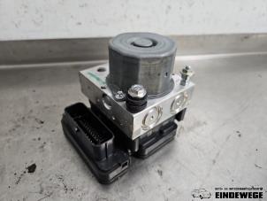 Gebruikte ABS Pomp Dacia Duster (SR) 1.6 16V Prijs € 188,50 Margeregeling aangeboden door Auto- en demontagebedrijf Eindewege