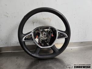 Gebruikte Stuurwiel Dacia Duster (SR) 1.6 16V Prijs € 105,00 Margeregeling aangeboden door Auto- en demontagebedrijf Eindewege