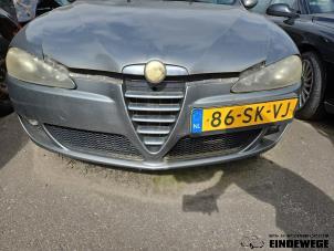 Gebruikte Bumper voor Alfa Romeo 147 (937) 2.0 Twin Spark 16V Prijs € 105,00 Margeregeling aangeboden door Auto- en demontagebedrijf Eindewege
